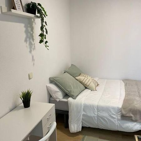 Juan Pantoja, Apartamento Para 2 En Metro Alvarado Madrid Exteriér fotografie